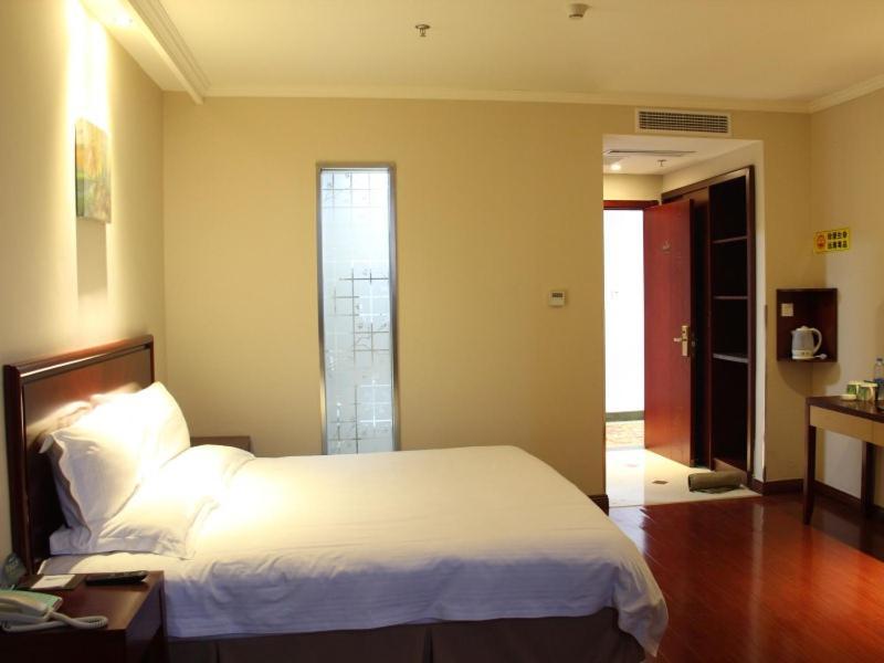 Greentree Inn Jiangsu Changzhou Liyang East Nanhuan Road High Speed Rail Station Business Hotel Exterior photo